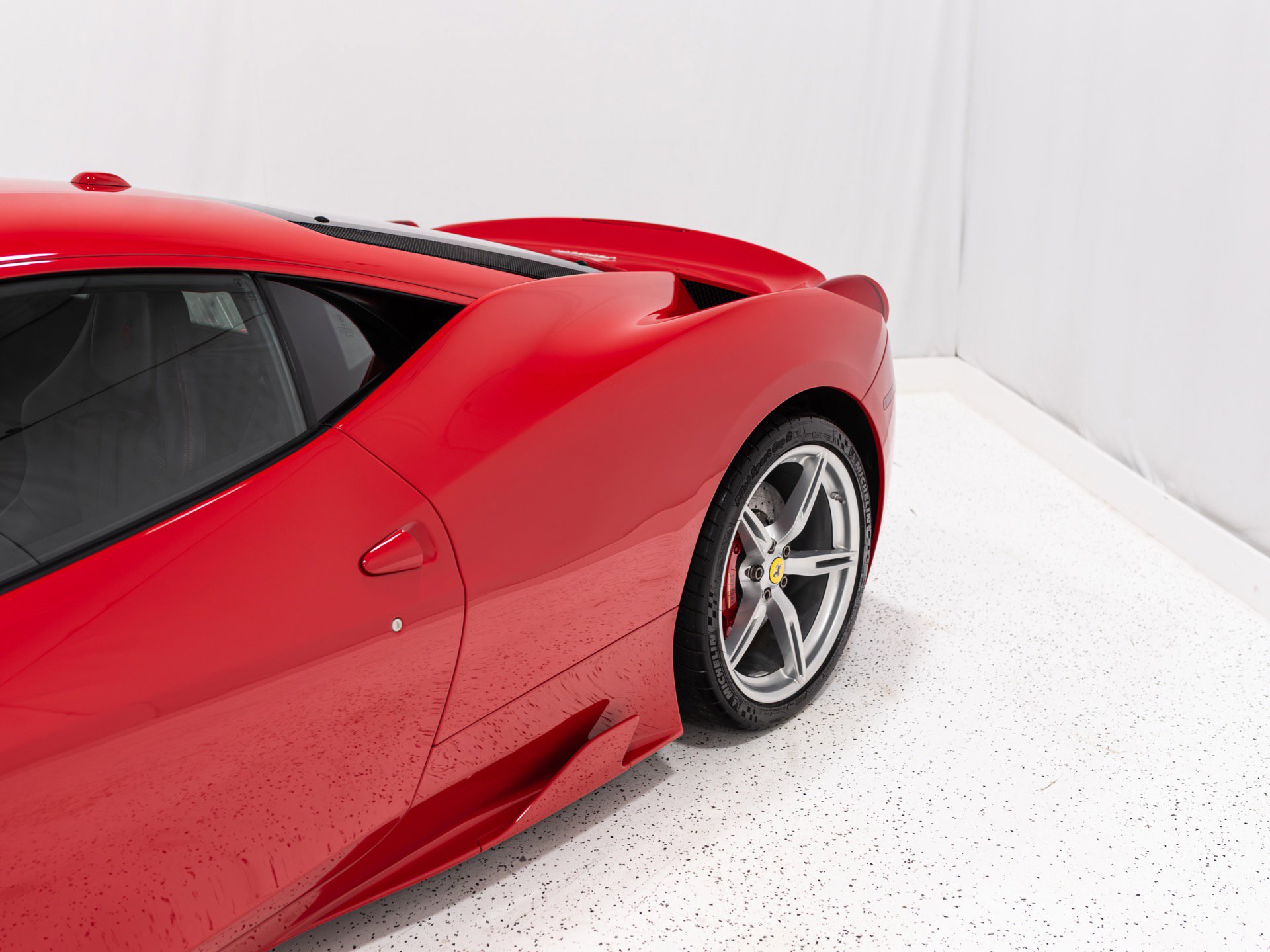 Used 2015 Ferrari 458 Speciale Coupe image 10