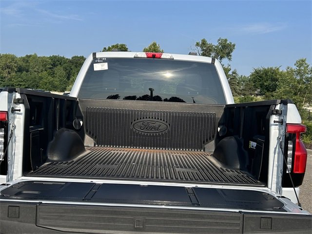 New 2025 Ford F150 Lightning Flash image 4
