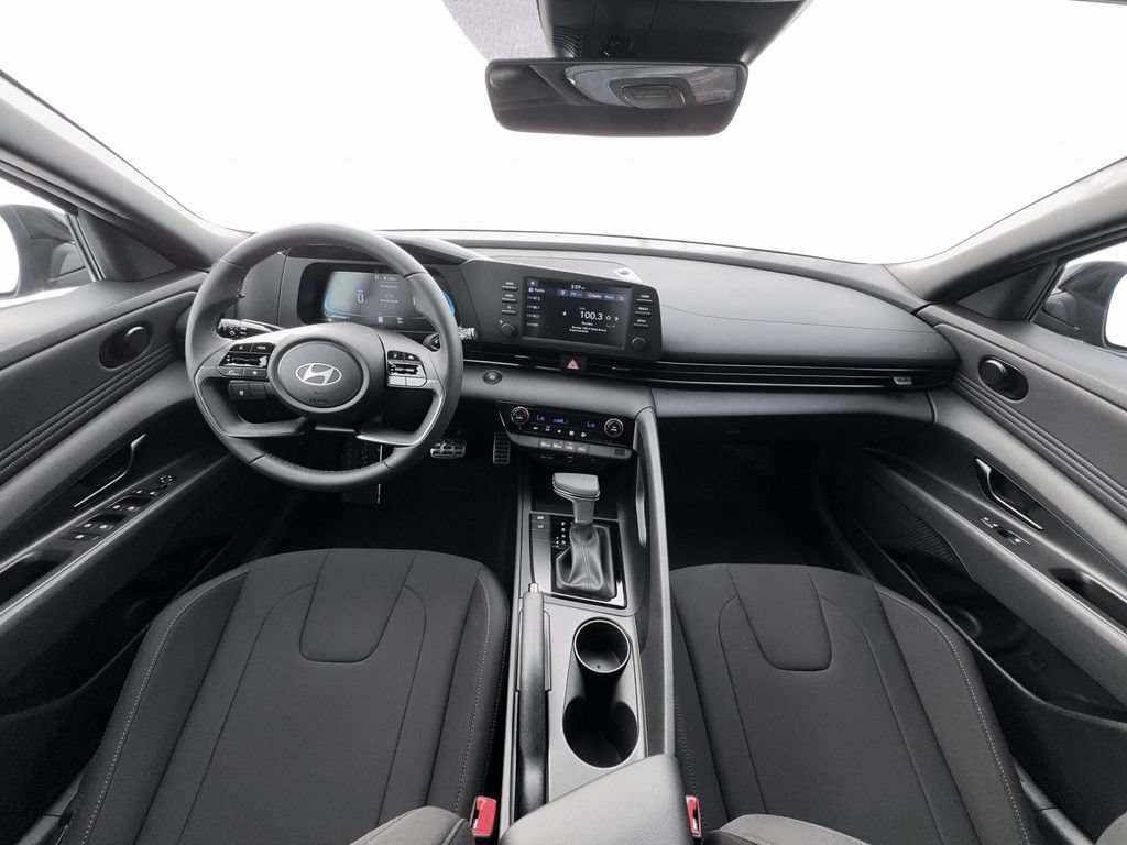 New 2026 Hyundai Elantra Sport FWD image 20