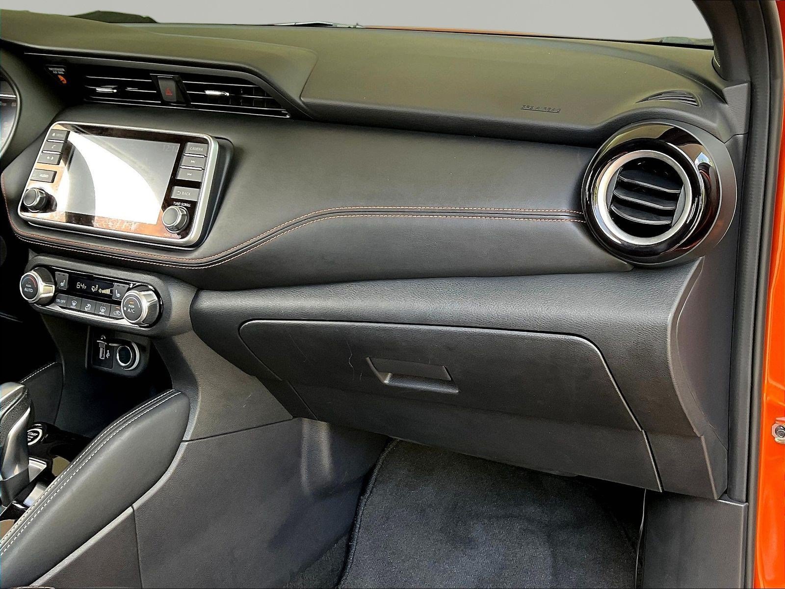 Used 2020 Nissan Kicks SR w/ SR Premium Package FWD image 25
