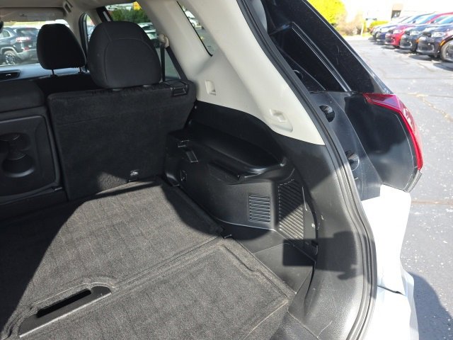 Used 2019 Nissan Rogue SV image 50