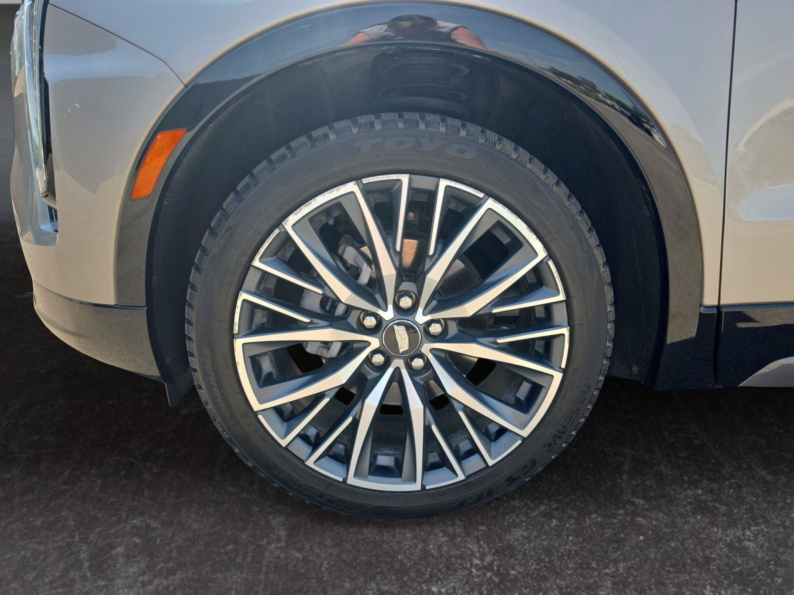 Used 2024 Cadillac XT4 Sport AWD/4WD image 28