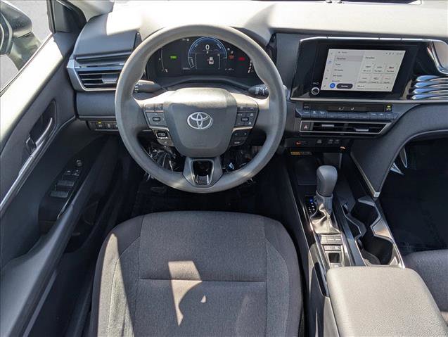 Used 2025 Toyota Camry LE image 19