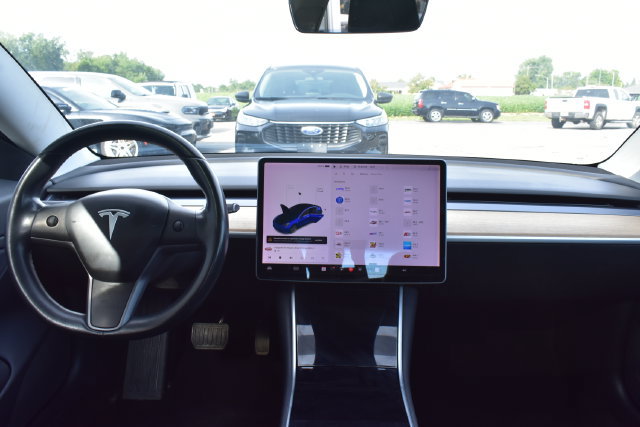 Used 2018 Tesla Model 3 Long Range RWD image 41