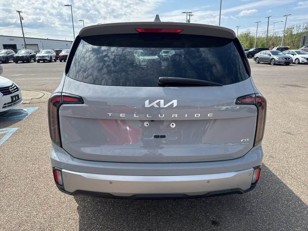 Used 2023 Kia Telluride EX X-Line AWD/4WD image 6