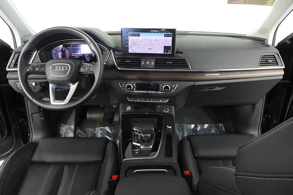Used 2023 Audi Q5 Prestige w/ Prestige Package image 25