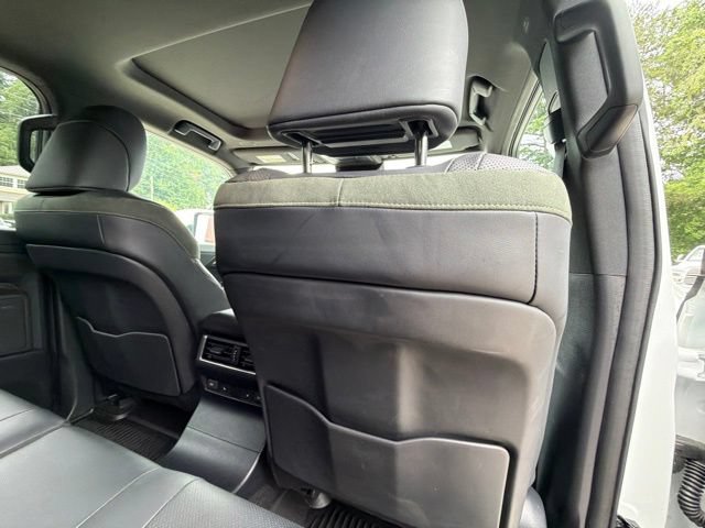 Used 2024 Lexus GX 550 AWD/4WD image 88