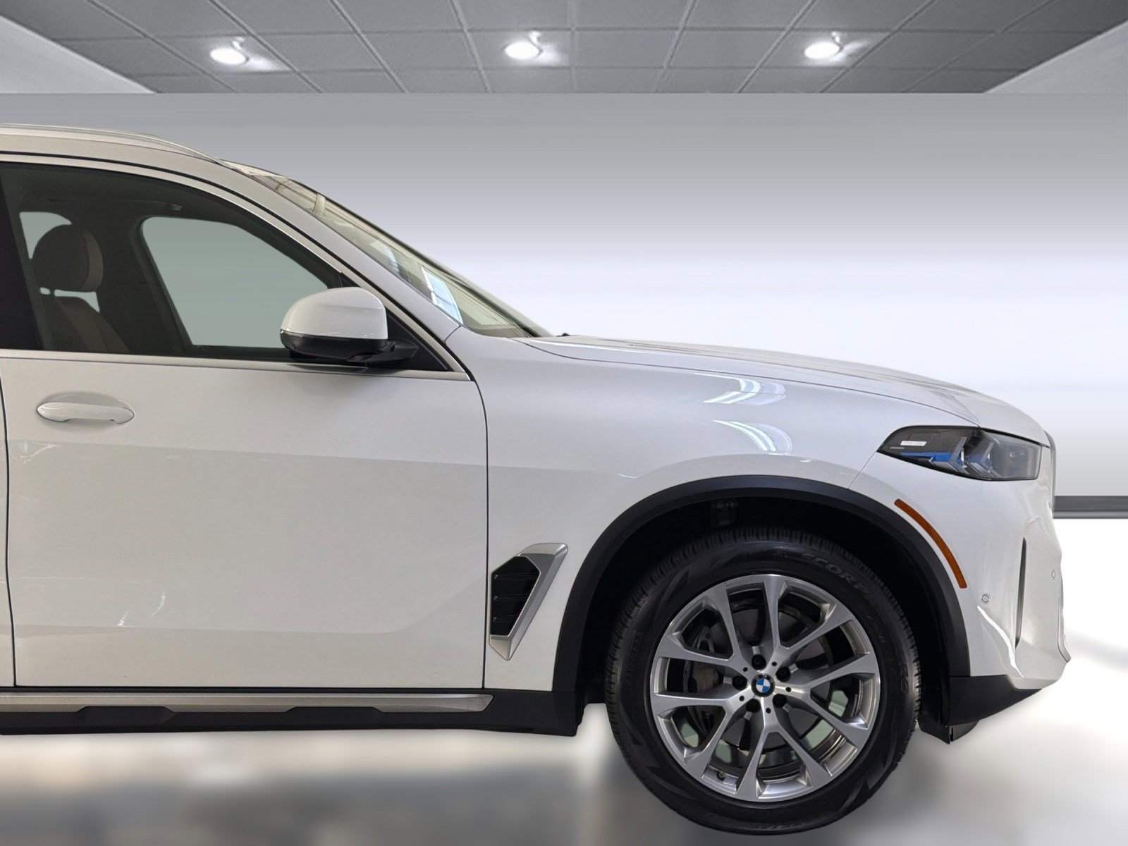 Used 2026 BMW X5 sDrive40i w/ Premium Package image 35