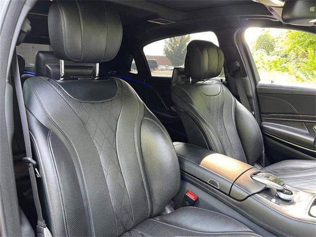 Used 2017 Mercedes-Benz Maybach S 550 4MATIC image 25