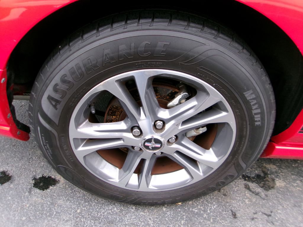 Used 2014 Ford Mustang Premium w/ Comfort Package image 15