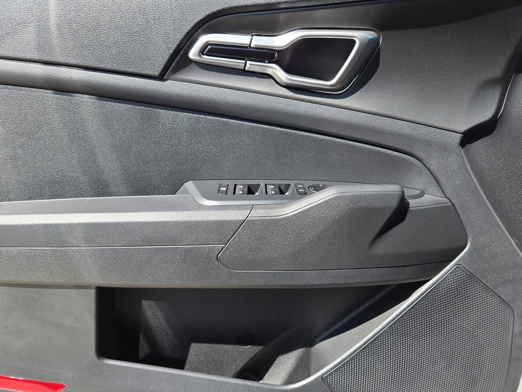 New 2026 Kia Sportage S image 18