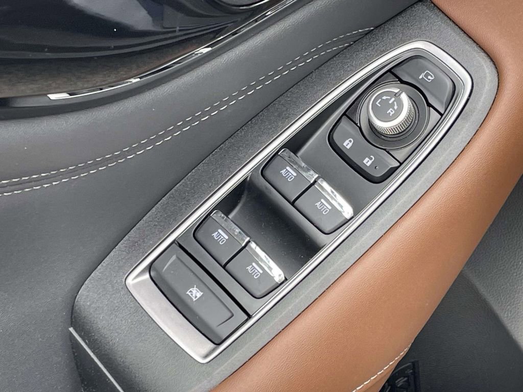 Certified 2025 Subaru Outback Touring XT w/ Tech Package 3 image 16