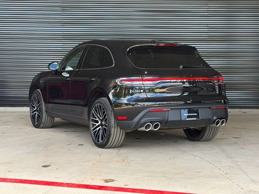 New 2026 Porsche Macan GTS AWD/4WD image 3