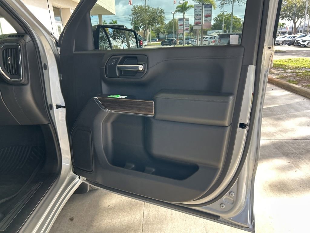 Used 2020 Chevrolet Silverado 1500 LT w/ All-Star Edition image 24