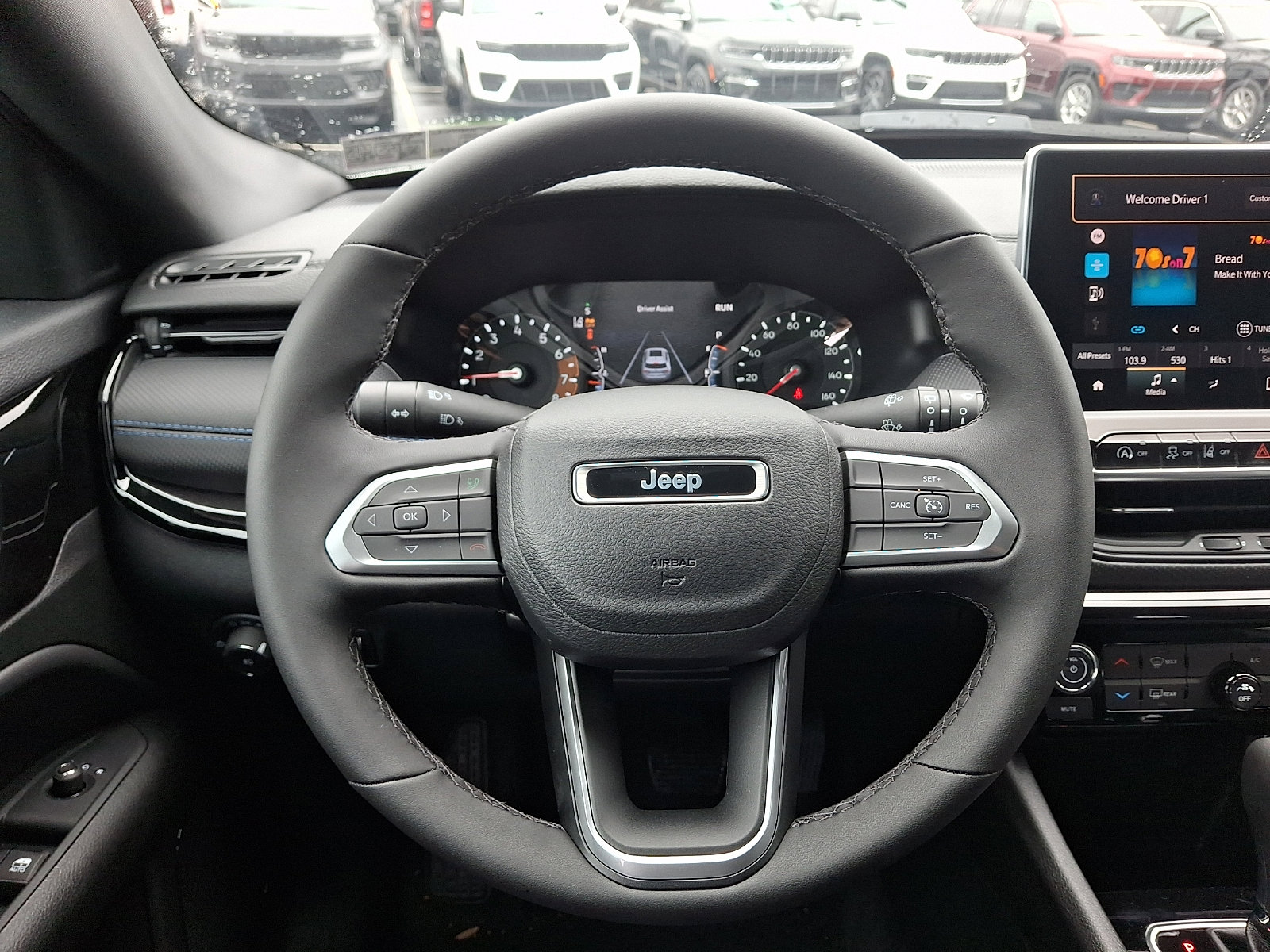 New 2026 Jeep Compass Latitude image 13