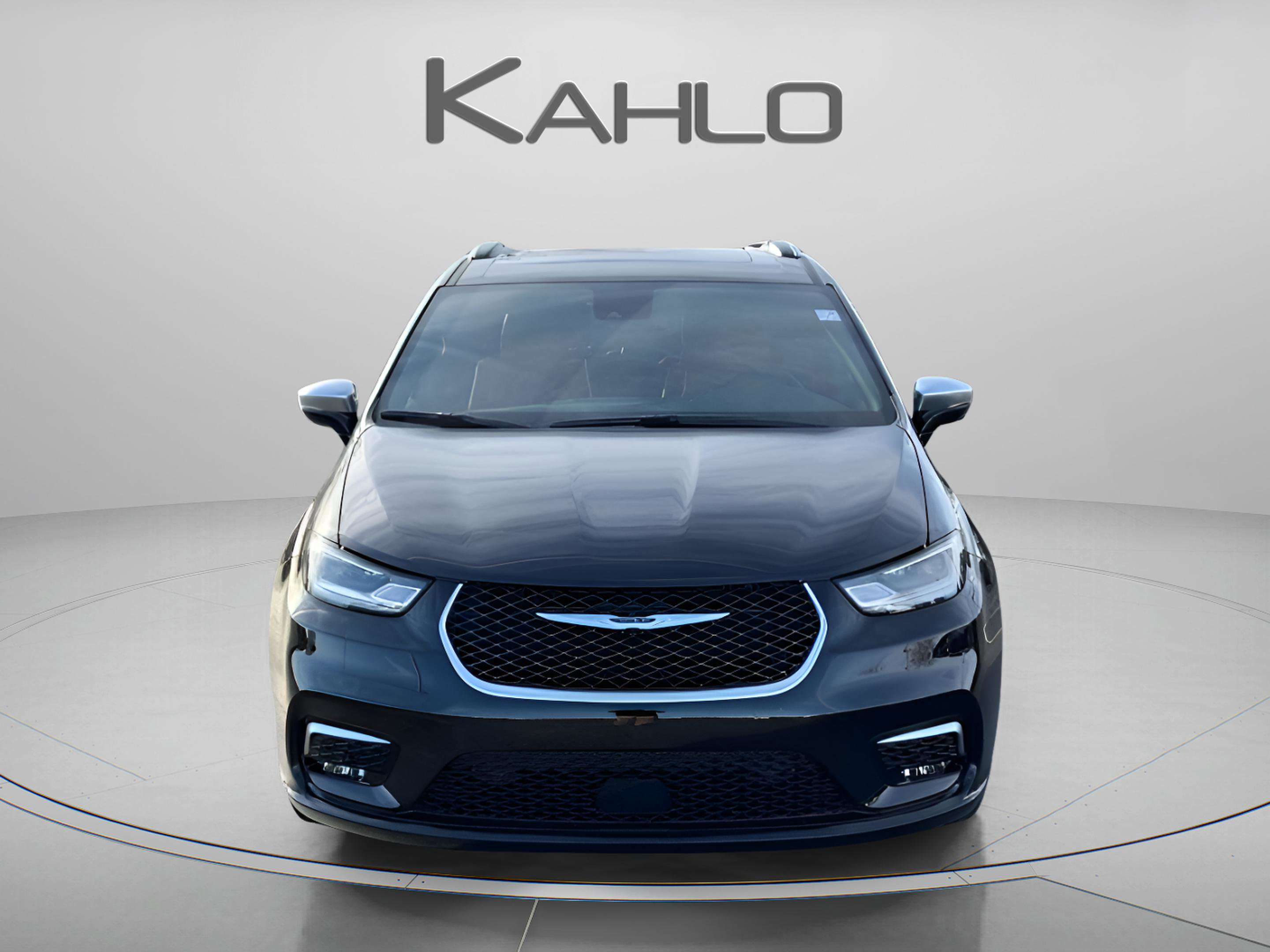 New 2026 Chrysler Pacifica Pinnacle w/ Trailer Tow Group image 7