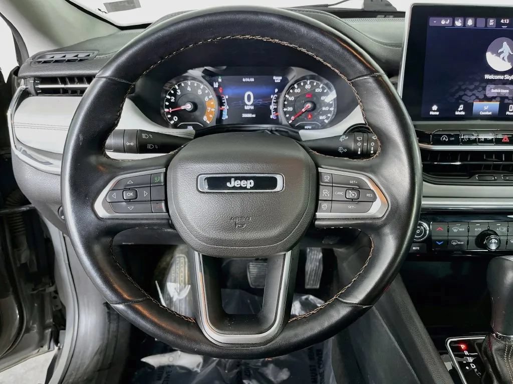 Used 2022 Jeep Compass Limited AWD/4WD image 14