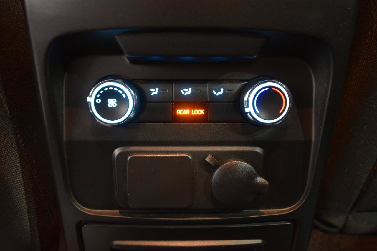 Used 2019 Ford Flex SE FWD image 30