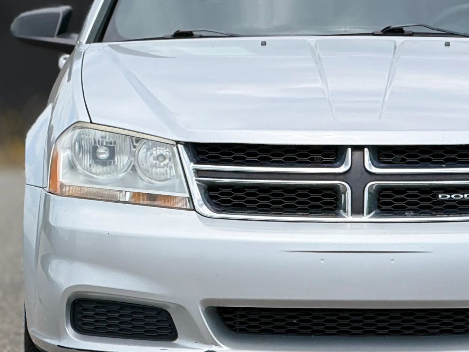 Used 2012 Dodge Avenger SE FWD image 11