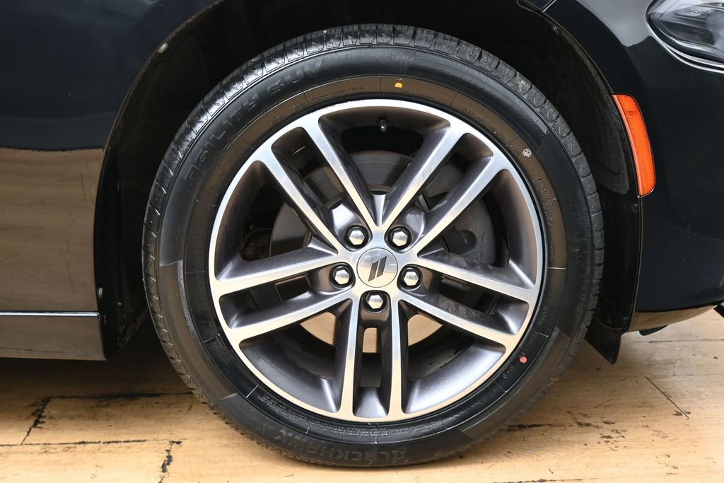 Used 2019 Dodge Charger SXT AWD/4WD image 14