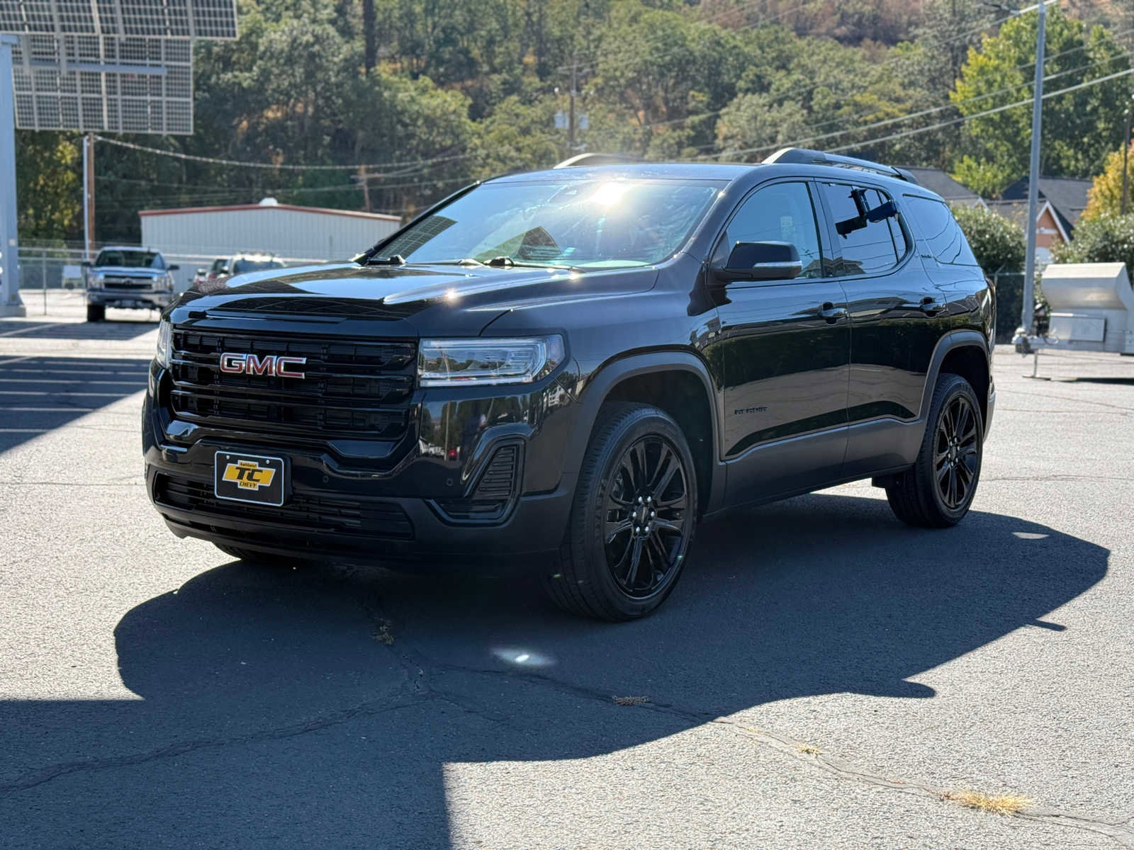 Certified 2022 GMC Acadia SLE w/ Driver Convenience Package