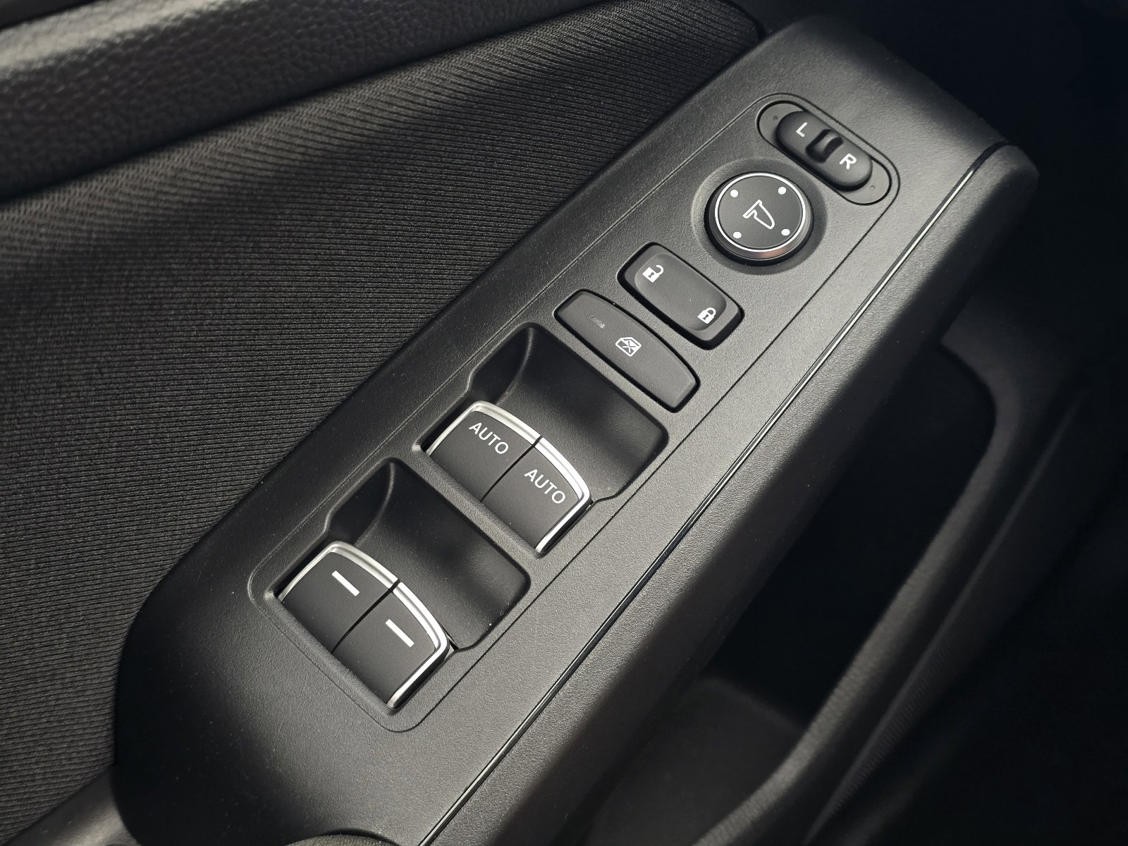 Used 2025 Honda Civic Sport image 23