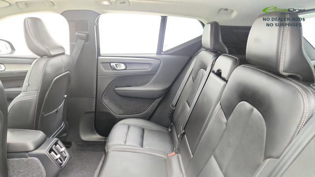 Used 2024 Volvo XC40 B5 Plus w/ Protection Package Premier AWD/4WD image 44