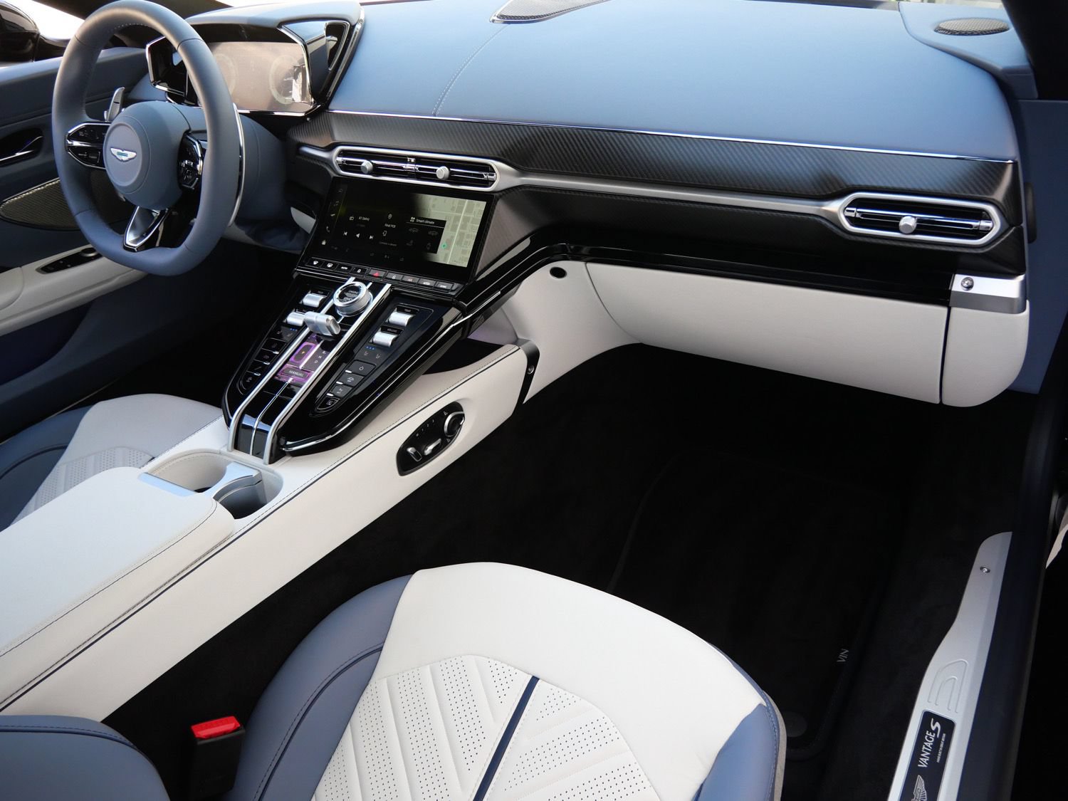 New 2026 Aston Martin V8 Vantage S RWD image 10