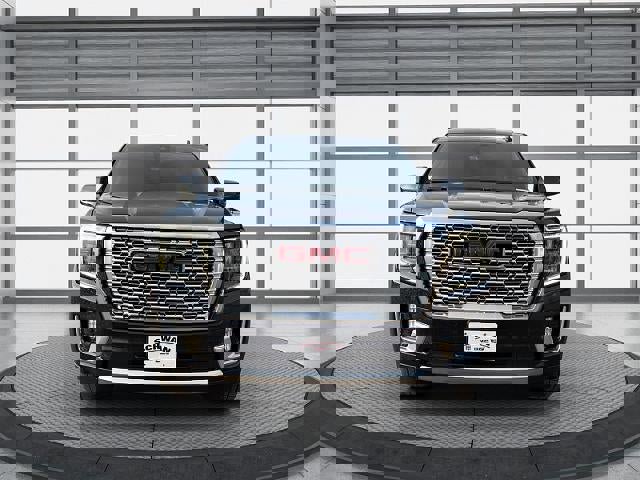 Used 2021 GMC Yukon Denali w/ Denali Ultimate Package image 9