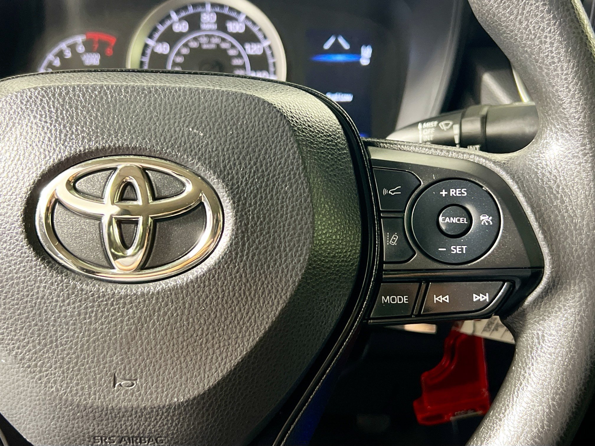 Used 2022 Toyota Corolla LE FWD image 18