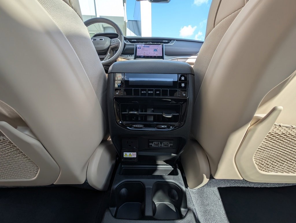 New 2025 Jeep Grand Cherokee L Limited image 43