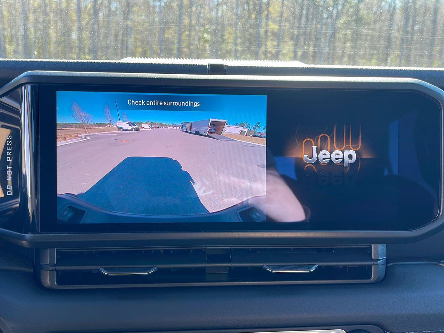 New 2026 Jeep Gladiator Sport AWD/4WD image 18
