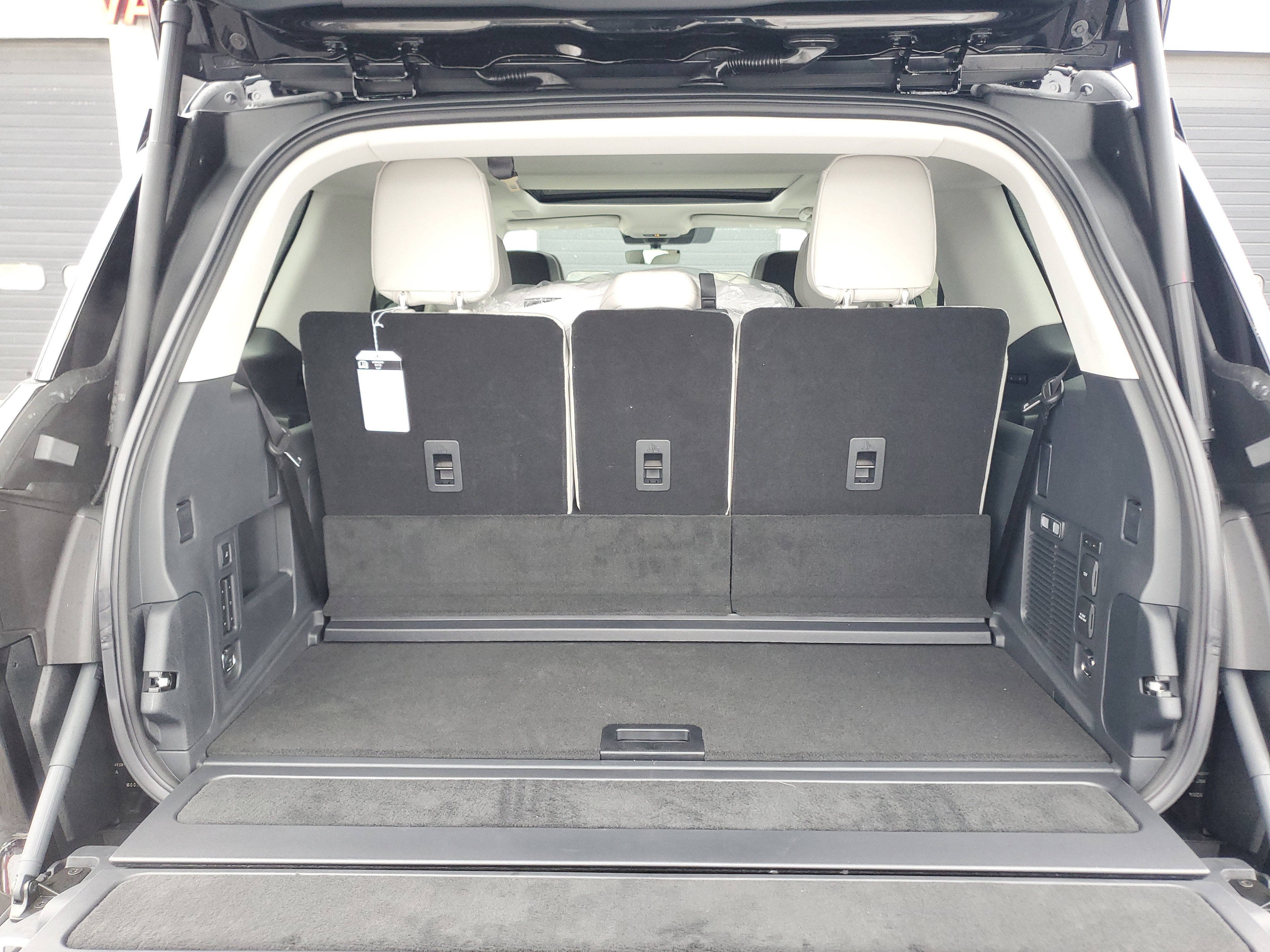 New 2025 Lincoln Navigator Reserve image 32