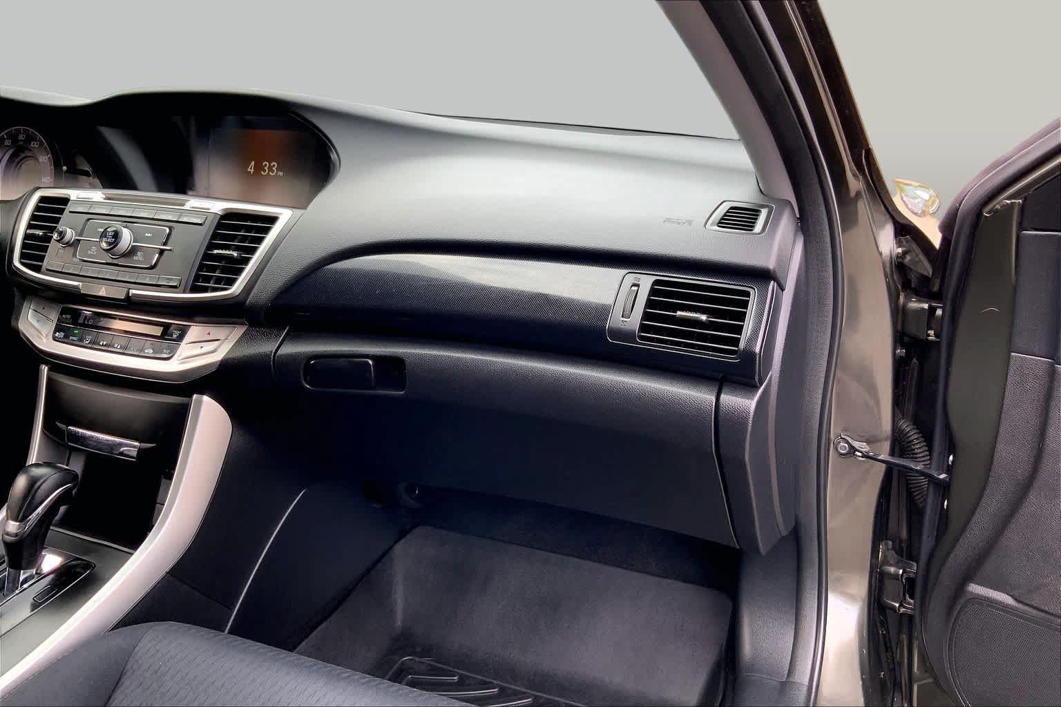 Used 2014 Honda Accord Sport image 19
