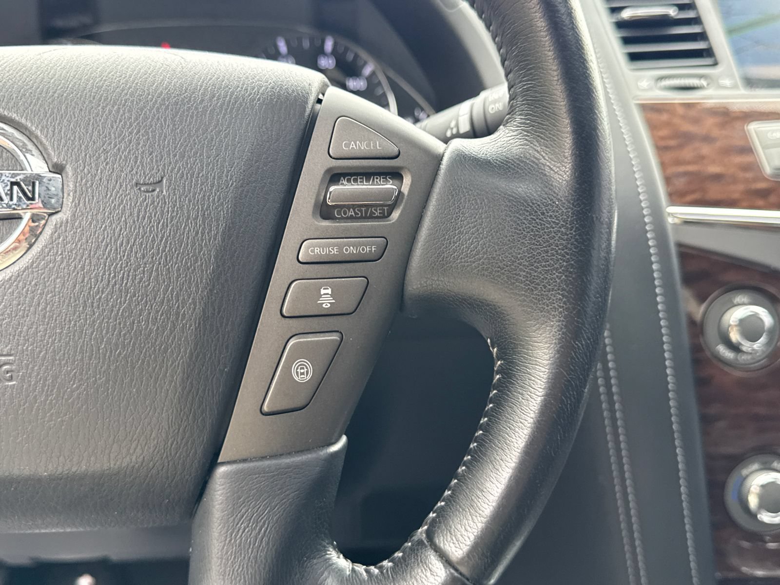 Used 2019 Nissan Armada Platinum w/ Captain's Chairs Package RWD image 27