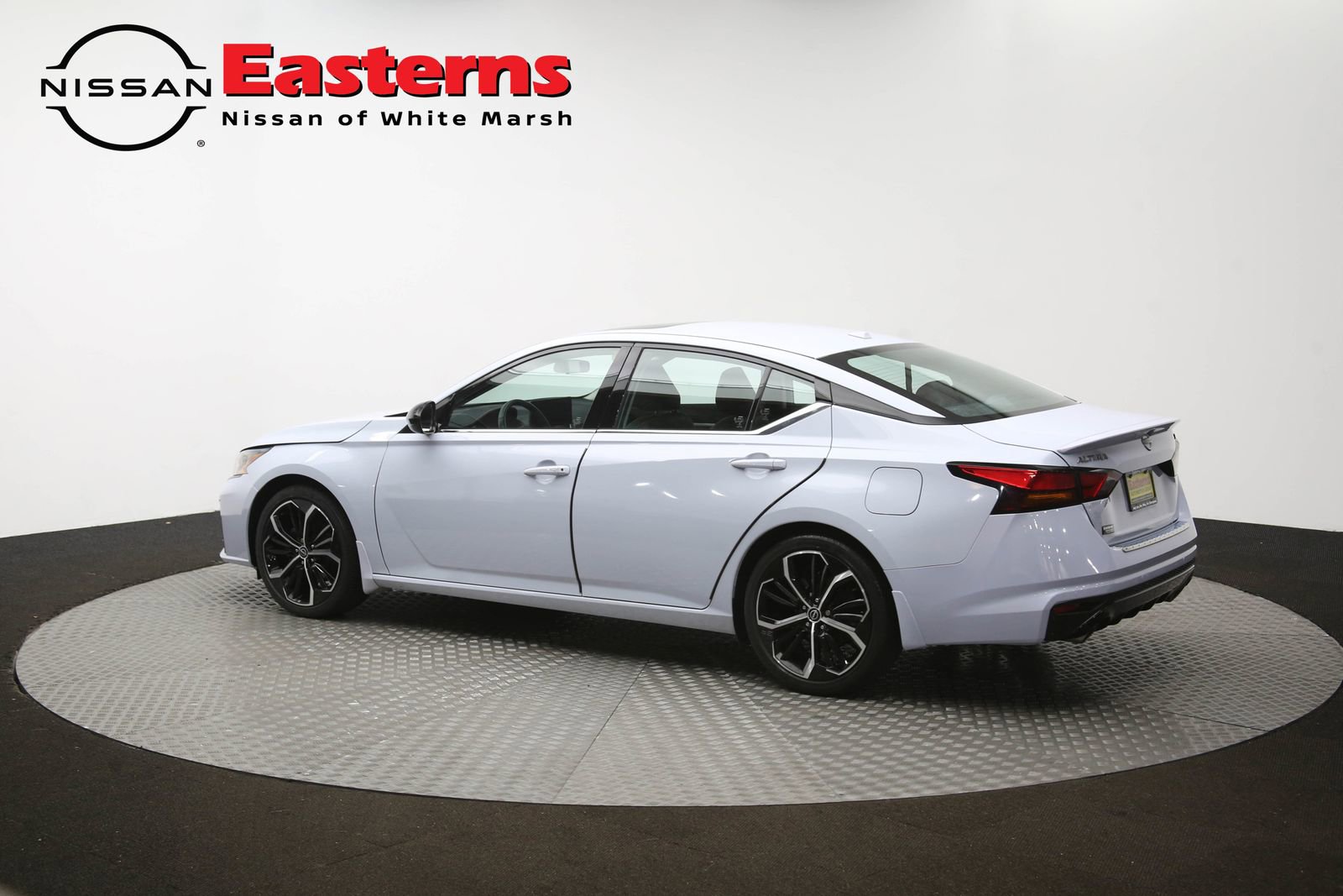 Used 2023 Nissan Altima 2.5 SR w/ SR Premium Package image 62