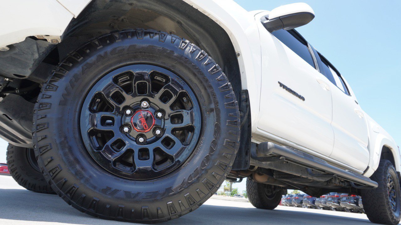Used 2019 Toyota Tacoma SR5 RWD image 10