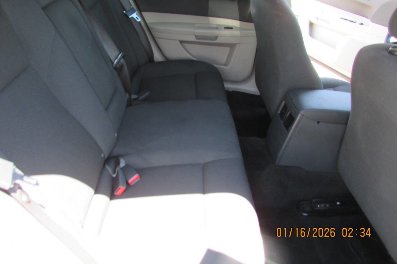 Used 2006 Chrysler 300 w/ Sound Group image 18