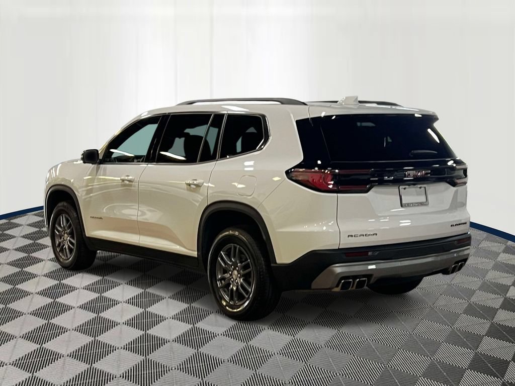 Used 2025 GMC Acadia Elevation FWD image 3