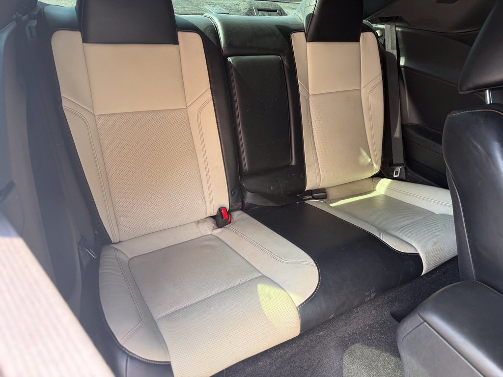 Used 2015 Dodge Challenger R/T Plus RWD image 16