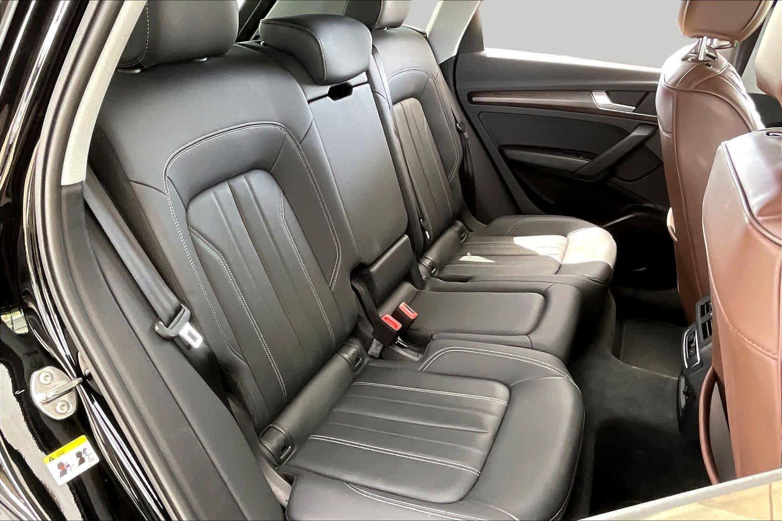 Used 2025 Audi Q5 2.0T Premium w/ Convenience Plus Package AWD/4WD image 20