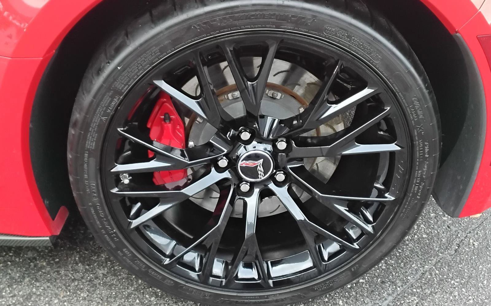 Used 2015 Chevrolet Corvette Z06 w/ 3LZ Preferred Equipment Group image 10