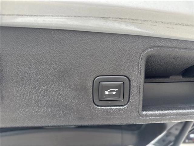Used 2019 GMC Terrain SLE w/ Driver Convenience Package FWD image 20