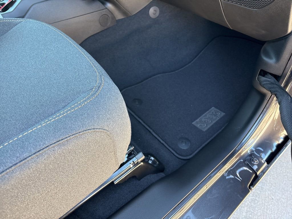 New 2025 Jeep Wrangler Unlimited Sahara image 28