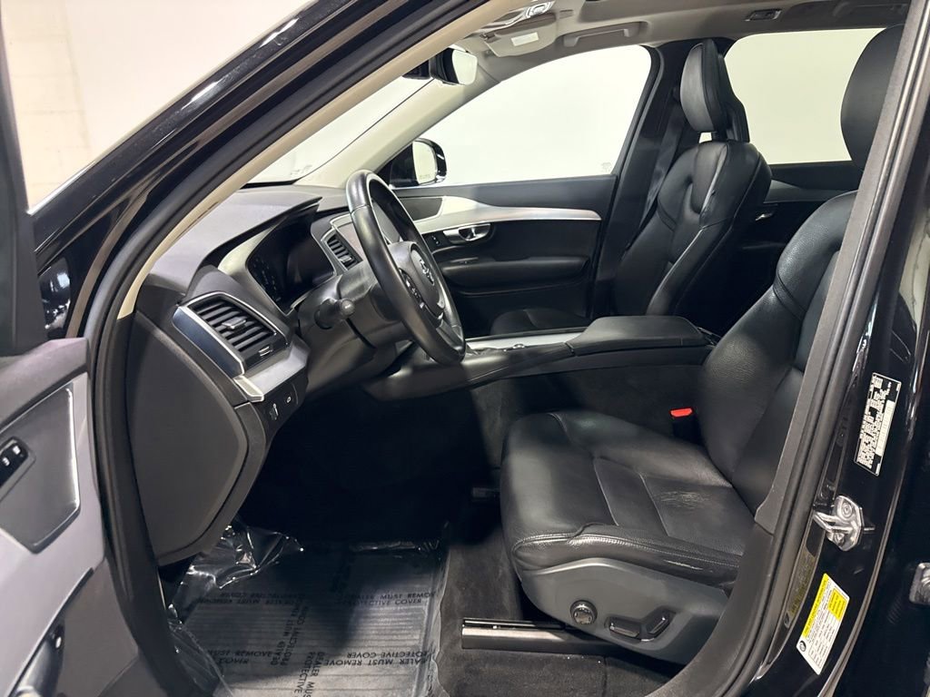 Used 2016 Volvo XC90 T6 Momentum w/ Vision Package AWD/4WD image 12