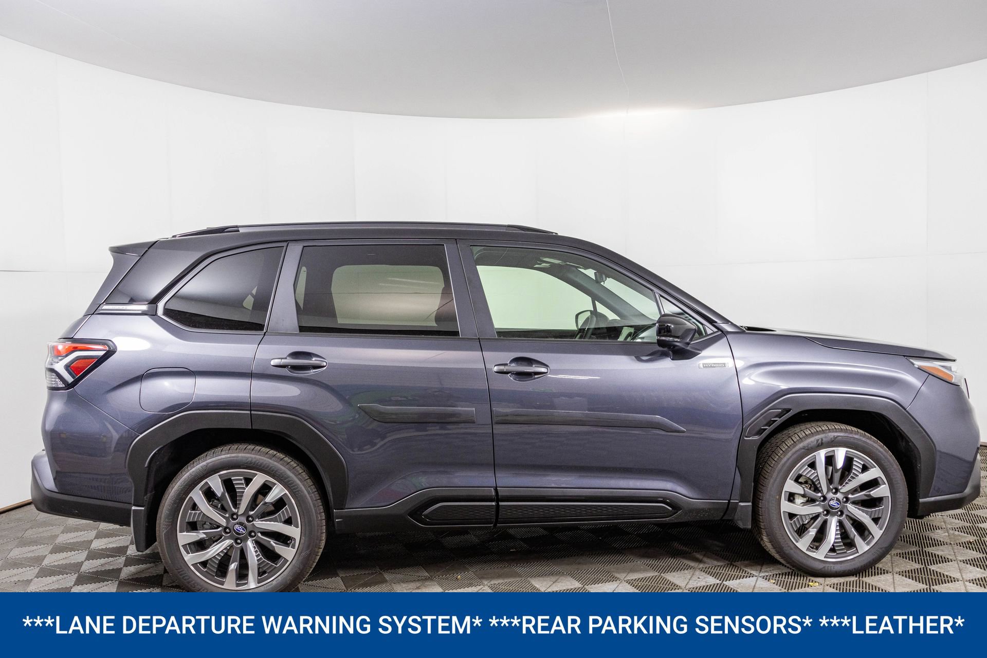 Used 2025 Subaru Forester Touring image 7