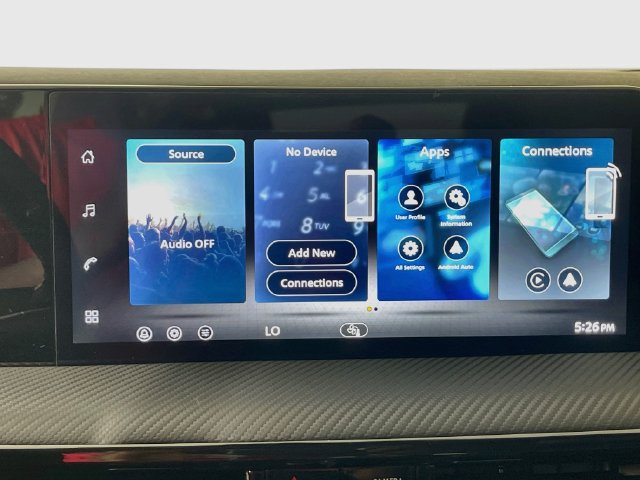 New 2027 Nissan Kicks SR FWD image 9