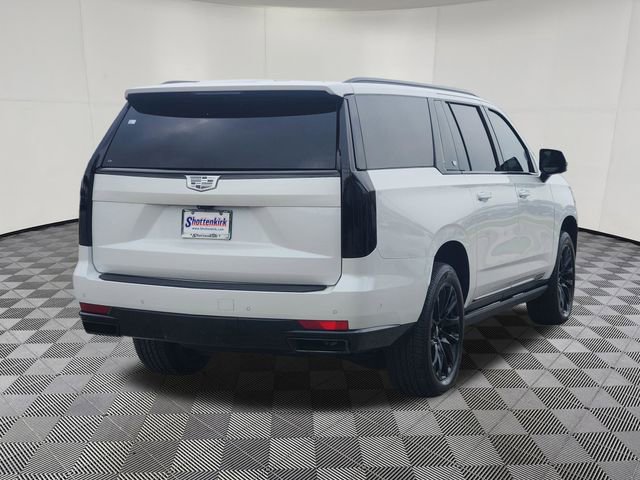 Used 2023 Cadillac Escalade ESV Sport Platinum w/ LPO, ONYX Package RWD image 4