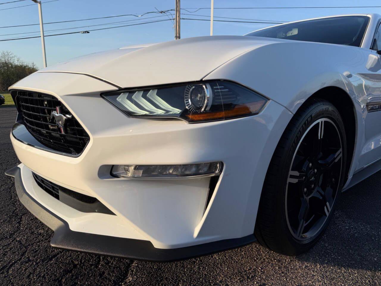 Used 2019 Ford Mustang GT Premium w/ Equipment Group 401A RWD image 23