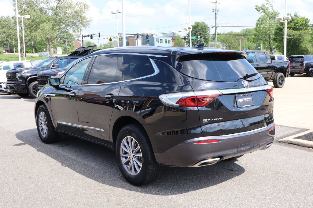 Certified 2024 Buick Enclave Essence w/ Technology Package AWD/4WD image 31